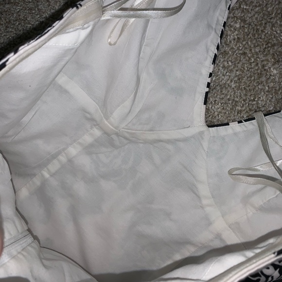 White House Black Market Floral Top w Belt size 4 - Picture 13 of 13